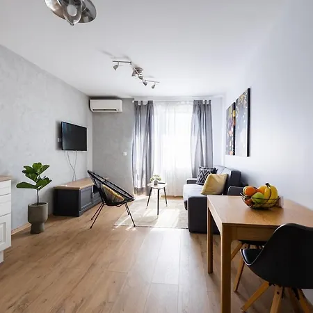 Chic Downtown Flat